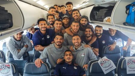 "انجزنا المهمة"..اتحاد الكرة ينشر صورة للاعبي المنتخب داخل الطائرة بعد التأهل للمونديال "انجزنا المهمة"..اتحاد الكرة ينشر صورة للاعبي المنتخب داخل الطائرة بعد التأهل للمونديال