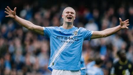 هالاند يحلق بعيدًا في صدارة هدافي الدوري الإنجليزي.. صراع مشتعل خلف النرويجي المتألق