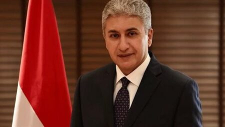 وزير السياحة يستعرض أمام السيسي فقرات حفل افتتاح المتحف المصري الكبير وزير السياحة يستعرض أمام السيسي فقرات حفل افتتاح المتحف المصري الكبير