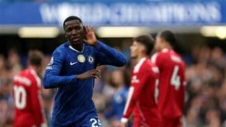 تشيلسي يضرب نوتنجهام بثلاثية نظيفة بالدوري الإنجليزي