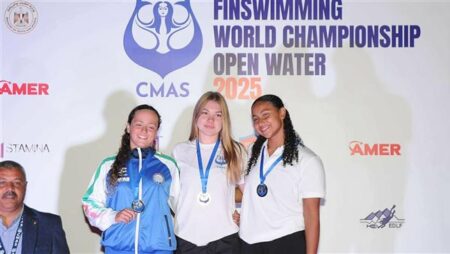 مصر تواصل حصد الميداليات في ثاني أيام بطولة العالم للسباحة بالزعانف