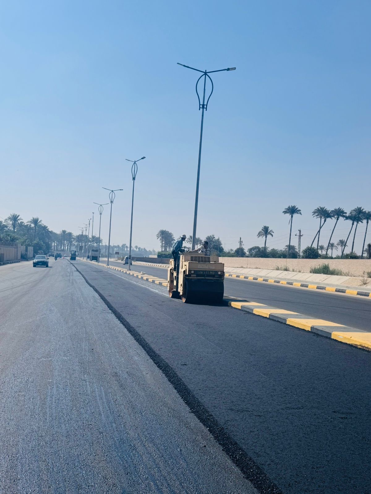 تطوير وإنارة طريق المنصورية بمدينة كرداسة بطول 3 كيلو مترات