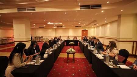 وزير السياحة يوجه بإعداد خطة استراتيجية لتنمية الطاقة الفندقية