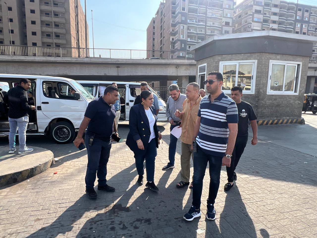 نائب محافظ القاهرة تتابع تطبيق تعريفة الركوب الجديدة بعد زيادة أسعار البنزين