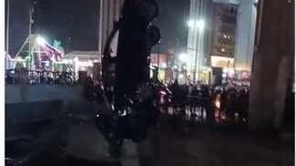 نجاة 3 أشخاص بعد سقوط سيارة في ترعة المريوطية بالهرم نجاة 3 أشخاص بعد سقوط سيارة في ترعة المريوطية بالهرم