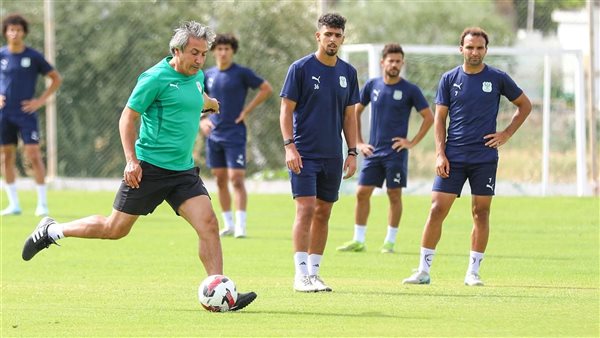 الكوكي يبدأ دراسة الاتحاد الليبي قبل مواجهة الكونفدرالية الكوكي يبدأ دراسة الاتحاد الليبي قبل مواجهة الكونفدرالية