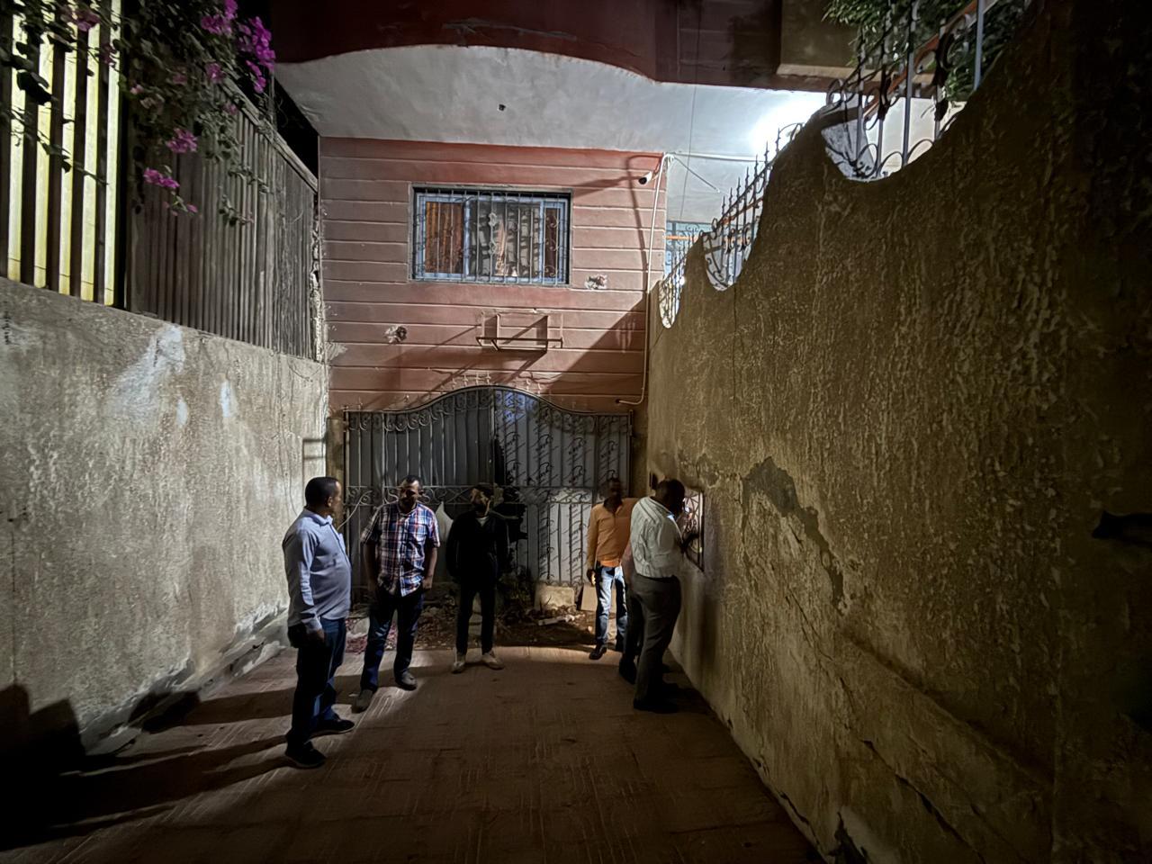 محافظة الجيزة توضح ملابسات العثور على تمساح نيلي صغير بحدائق الأهرام