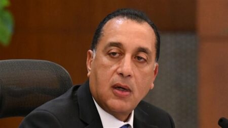 مدبولي يقرر اعتبار مشروع ازدواج خط سكة حديد "المنصورة – دمياط" من أعمال المنفعة العامة مدبولي يقرر اعتبار مشروع ازدواج خط سكة حديد "المنصورة - دمياط" من أعمال المنفعة العامة