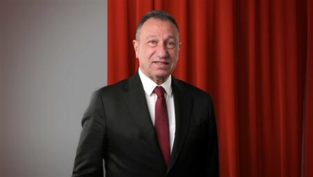 الخطيب يهنئ «رجال يد الأهلي» ببطولة إفريقيا