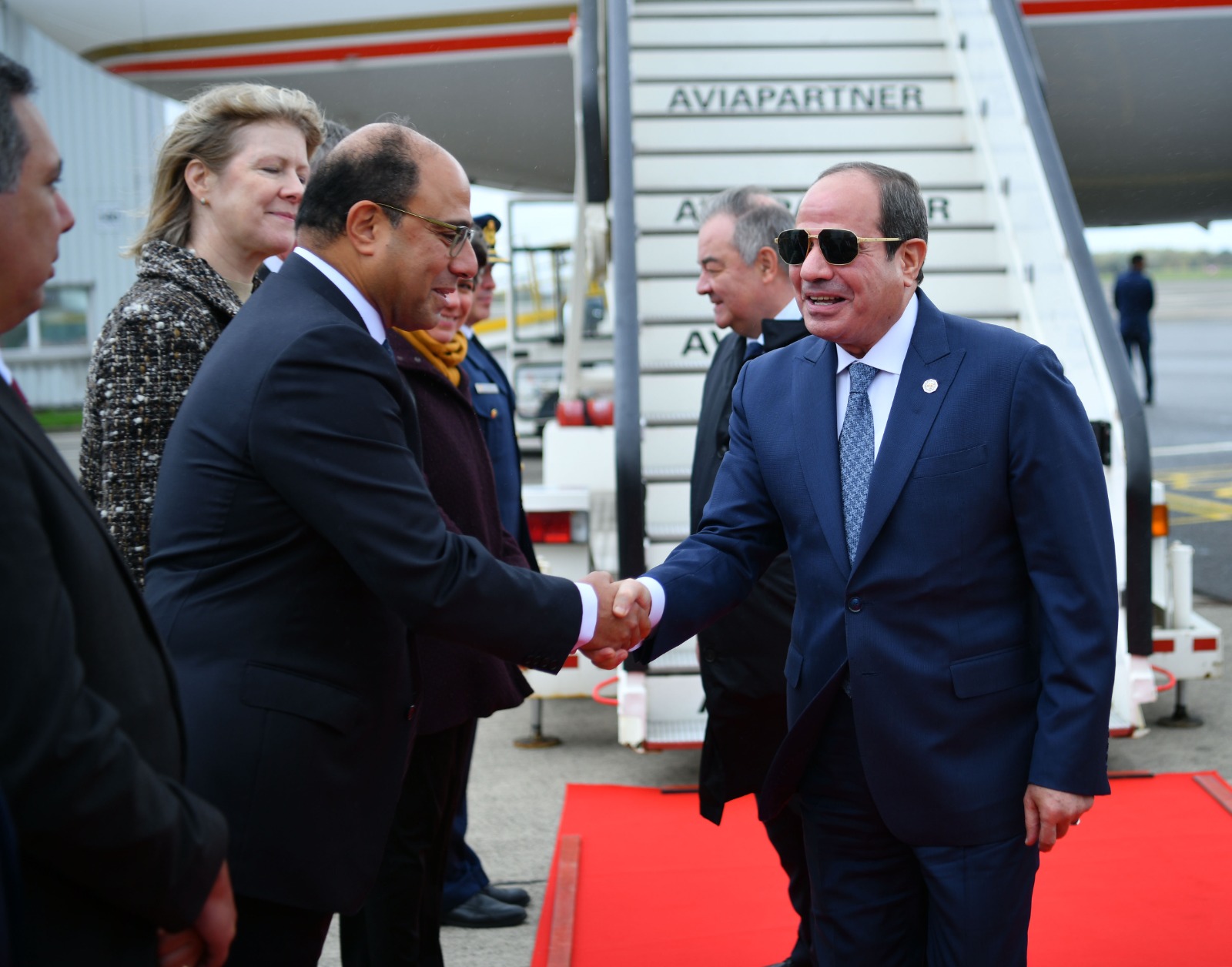 السيسي يصل بروكسل للمشاركة في القمة المصرية الأوروبية.. فيديو وصور