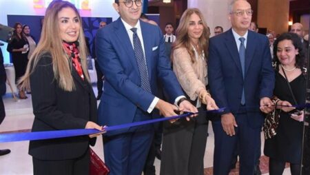 رفع القدرة التنافسية للمنتجات المصرية بالأسواق العالمية على رأس أولوياتنا رفع القدرة التنافسية للمنتجات المصرية بالأسواق العالمية على رأس أولوياتنا