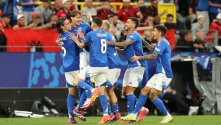 إيطاليا بتشكيلة هجومية أمام إستونيا في تصفيات المونديال