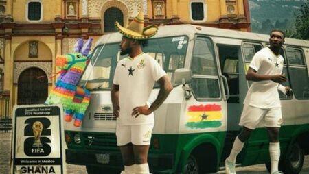 غانا تحجز بطاقة التأهل إلى كأس العالم بعد فوز ثمين على جزر القمر غانا تحجز بطاقة التأهل إلى كأس العالم بعد فوز ثمين على جزر القمر