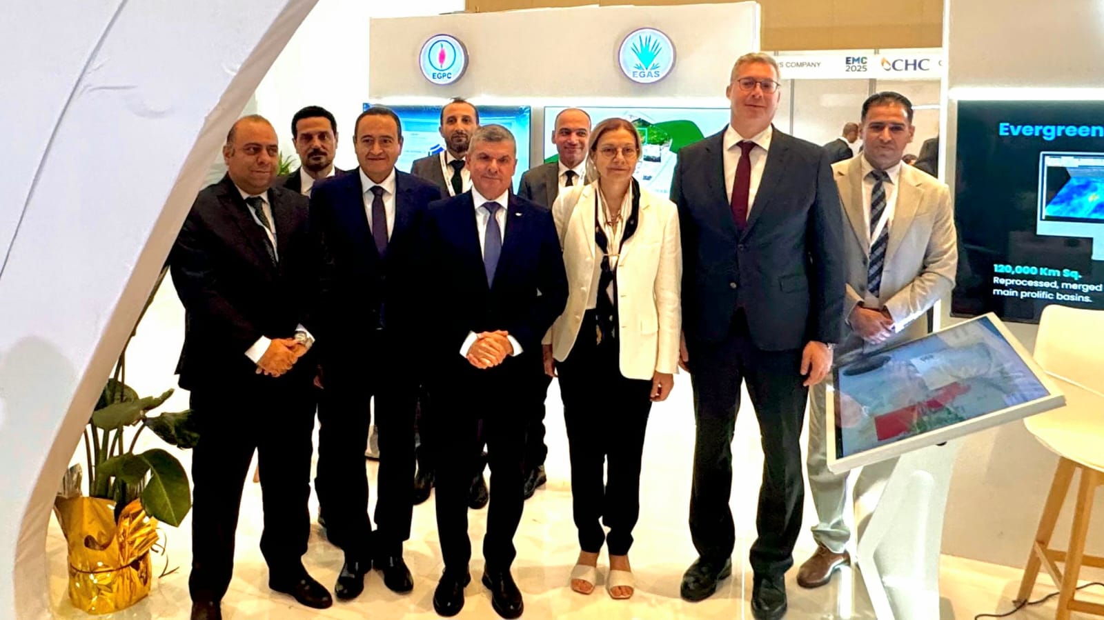 وزير البترول يشارك في افتتاح مؤتمر ومعرض شرق المتوسط للطاقة