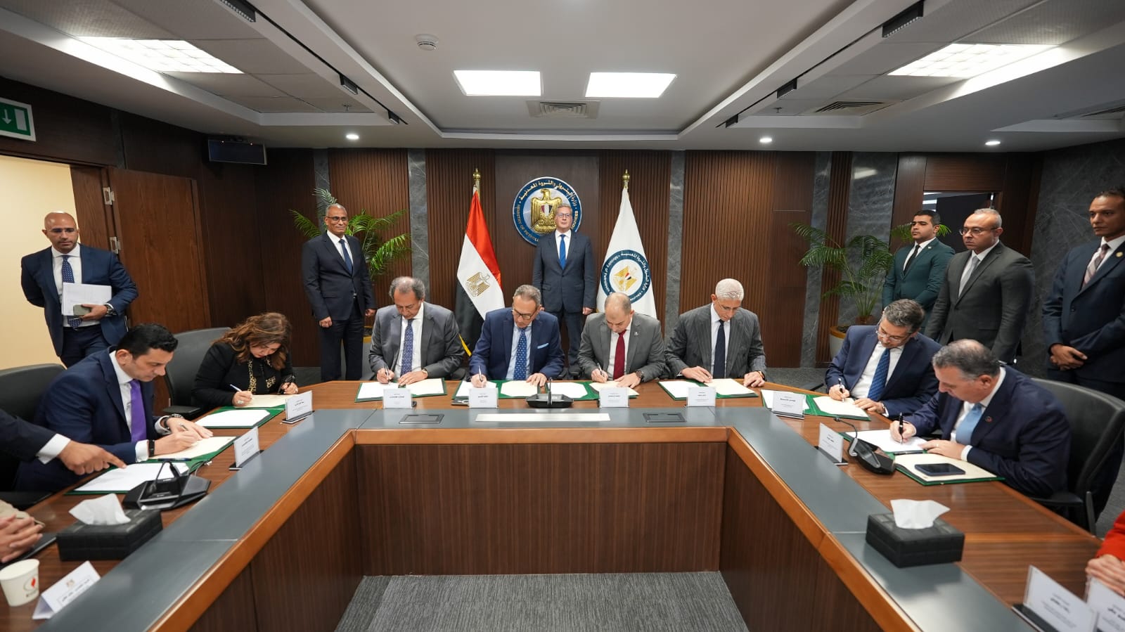 بقيمة 135 مليون دولار.. وزير البترول يشهد توقيع عقد تمويل مشروع الإيثانول الحيوي مع تحالف مصرفي