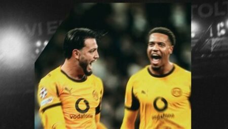 بوروسيا دورتموند يقهر كوبنهاجن برباعية مثيرة في دوري الأبطال