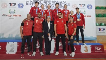 منتخب الجمباز الفني للناشئين والناشئات على منصات التتويج في بطولة البحر المتوسط بتركيا