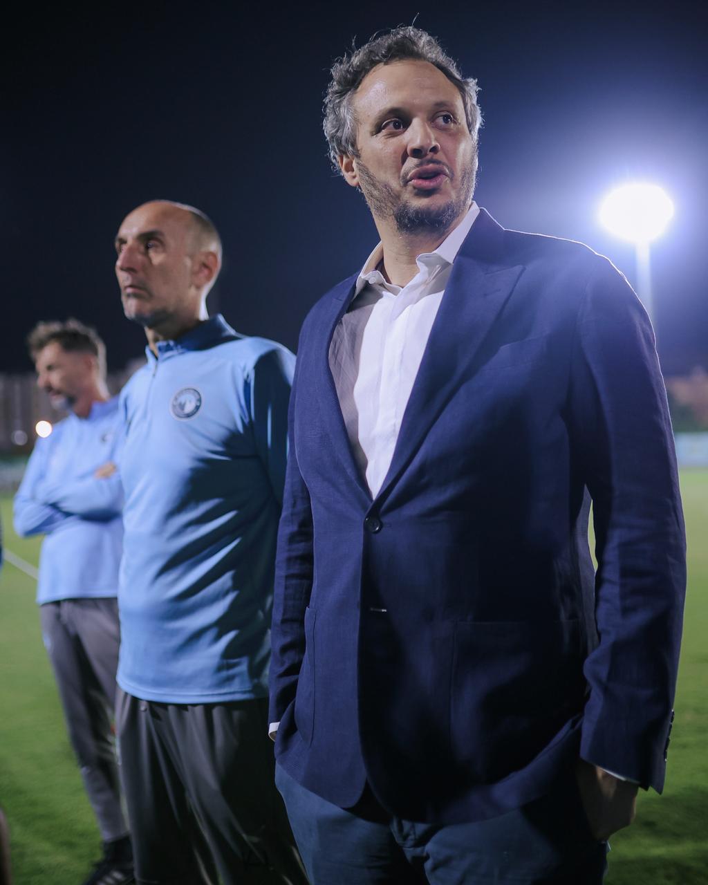 السوبر الأفريقي.. ممدوح عيد يحفز لاعبي بيراميدز قبل مواجهة نهضة بركان