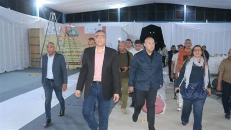 محافظ الجيزة يتفقد استعدادات المهرجان الدولي الثامن للتمور بالواحات البحرية
