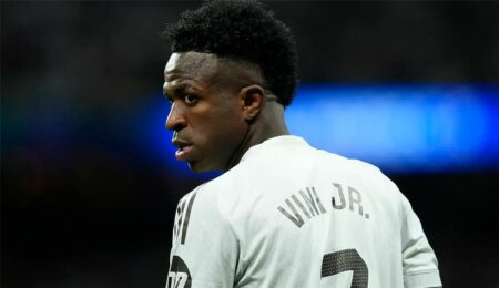 حقيقة اهتمام باريس سان جيرمان وأندية الدوري السعودي بضم فينيسيوس جونيور