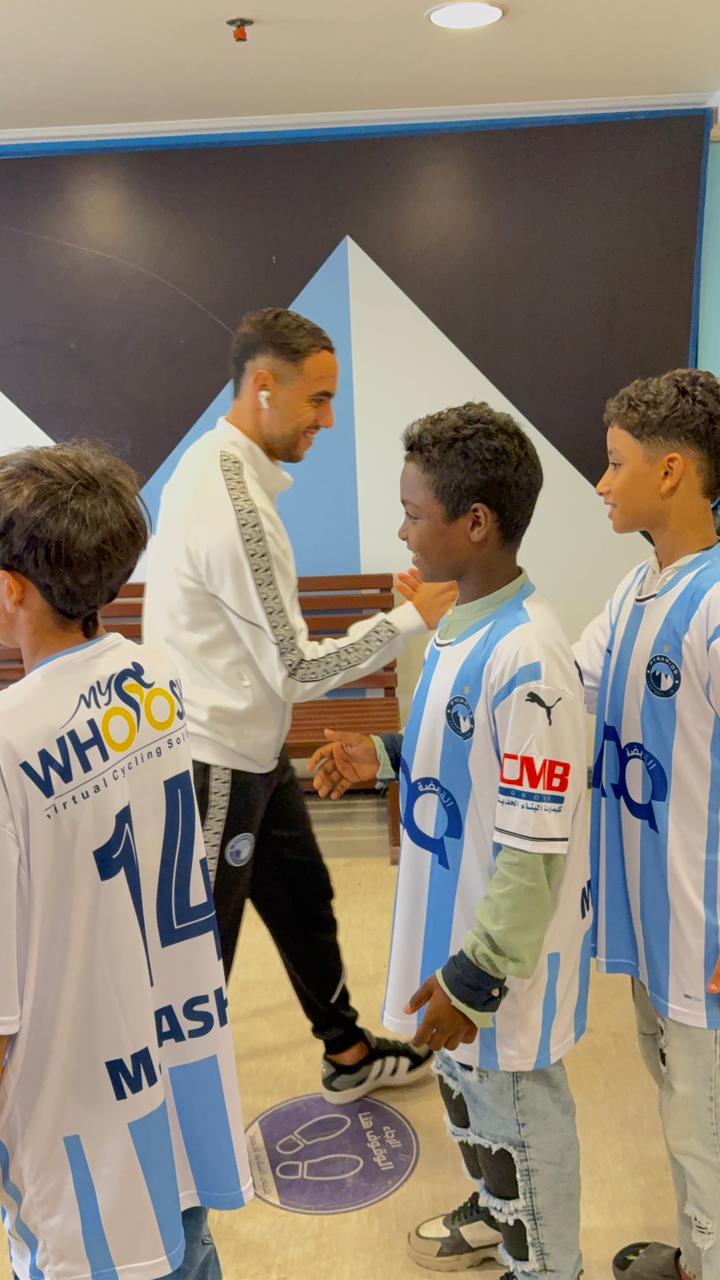 بيراميدز يصل ملعب الدفاع الجوي استعدادا لمواجهة الاتحاد السكندري في الدوري "صور"