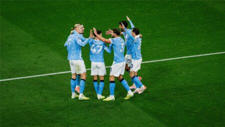 ردود أفعال جماهير مانشستر سيتي على أداء مرموش أمام بورنموث: سئمنا من لاعب الفريق