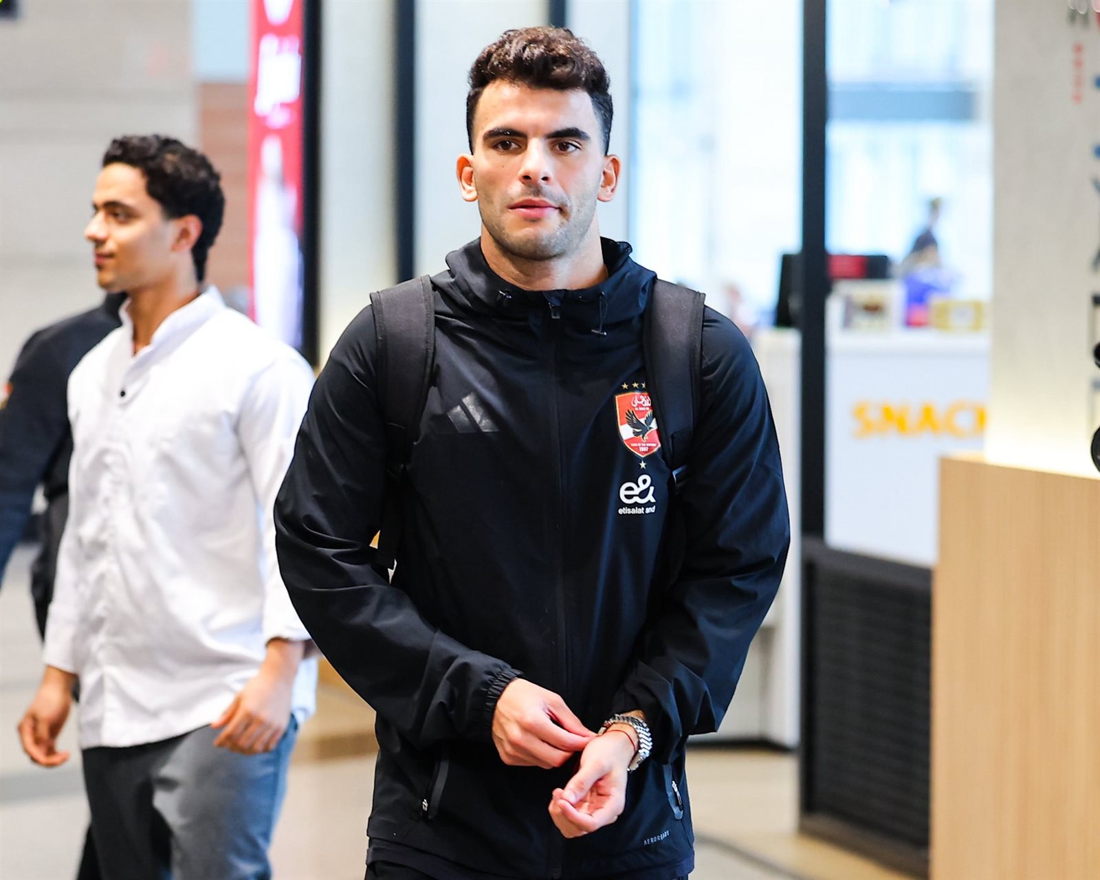 بعثة الأهلي تصل الإمارات استعدادًا للسوبر المصري