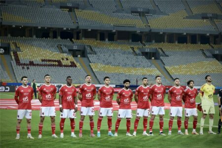 هاني رمزي يحذر من عودة لاعب الأهلي المحترف ويطالب برحيل 3 أجانب هاني رمزي يحذر من عودة لاعب الأهلي المحترف ويطالب برحيل 3 أجانب