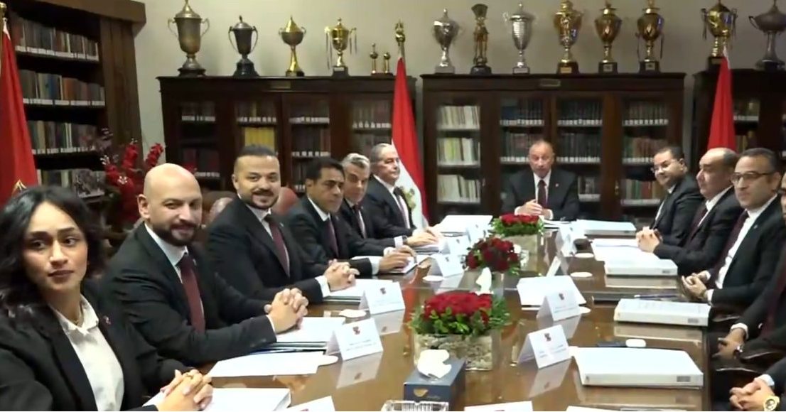 تفاصيل الاجتماع الأول لمجلس إدارة النادي الأهلي.. صور