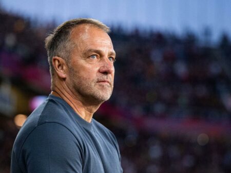 أول تعليق من فليك على أنباء رحيله عن برشلونة نهاية الموسم الحالي