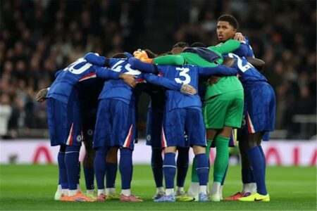 الدوري الإنجليزي يعلن الفائز بجائزة أفضل لاعب في الجولة العاشرة بتصويت الجماهير الدوري الإنجليزي يعلن الفائز بجائزة أفضل لاعب في الجولة العاشرة بتصويت الجماهير