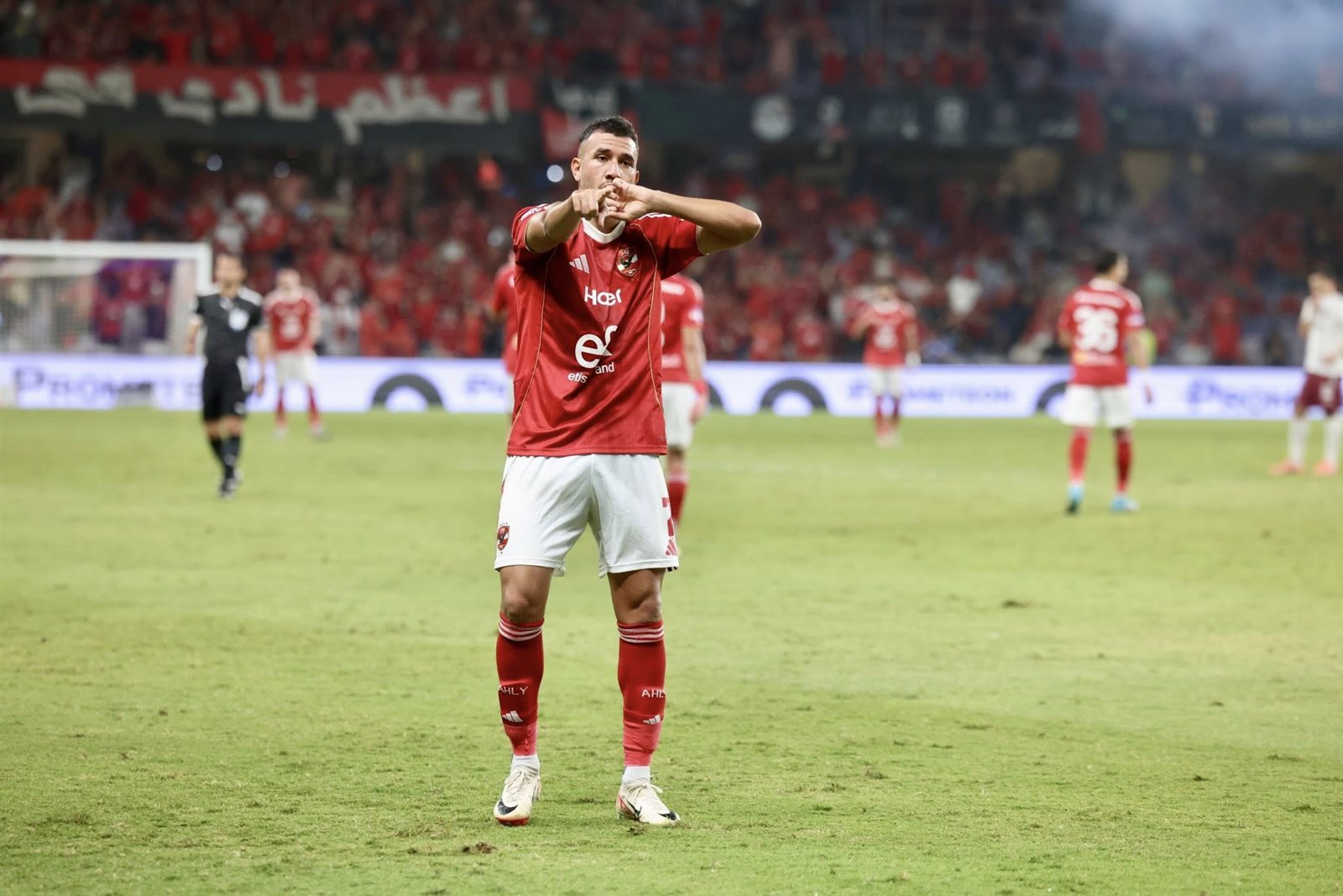 السوبر المصري.. التعادل بهدف يحسم الشوط الأول بين الأهلي وسيراميكا كليوباترا