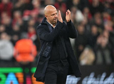 ذا أثلتيك: ليفربول يحدد خليفة فان دايك في شارة القيادة