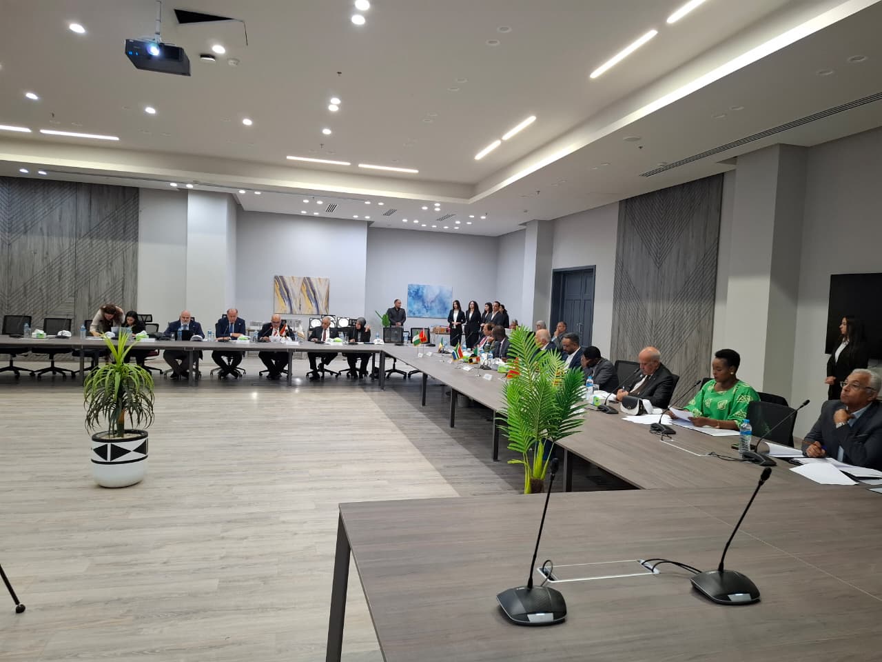 حازم حسني يحتفظ برئاسة الاتحاد الأفريقي للرماية بالتزكية