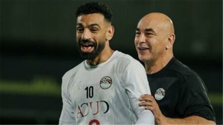 ديلي ميل: أزمة مرتقبة بين حسام حسن ومحمد صلاح بسبب كأس أمم إفريقيا