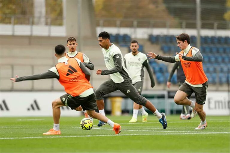 ألونسو يتلقى دفعة معنوية قوية قبل مباراة رايو فاليكانو