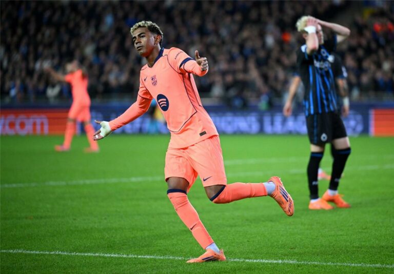 شبكة إنجليزية: عضلات لامين يامال سبب إطلاق جماهير كلوب صيحات الاستهجان ضده شبكة إنجليزية: عضلات لامين يامال سبب إطلاق جماهير كلوب صيحات الاستهجان ضده