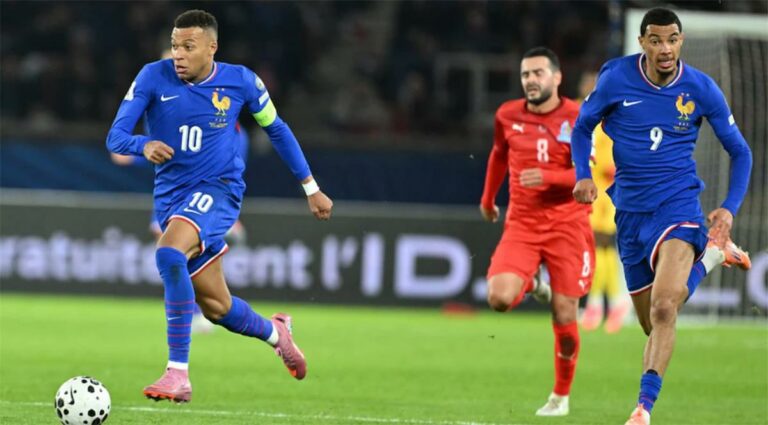 إيكتيكي: مبابي ساندني في أوقاتي الصعبة.. وأتعلم هذه الأمور من ميسي وهالاند