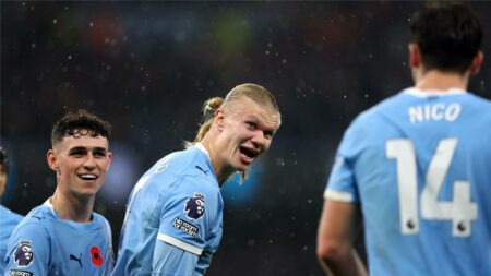 فيديو | بمشاركة محمد صلاح ومرموش.. مانشستر سيتي يسحق ليفربول بثلاثية ويطارد آرسنال في الدوري الإنجليزي فيديو | بمشاركة محمد صلاح ومرموش.. مانشستر سيتي يسحق ليفربول بثلاثية ويطارد آرسنال في الدوري الإنجليزي