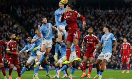 نيفيل وستوريدج عن أداء لاعب ليفربول أمام مانشستر سيتي: غريب وضرب زميله في مقتل