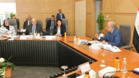 وزير الكهرباء يترأس اجتماع الجمعية العامة ويعلن عن استثمارات بـ 45 مليار جنيه