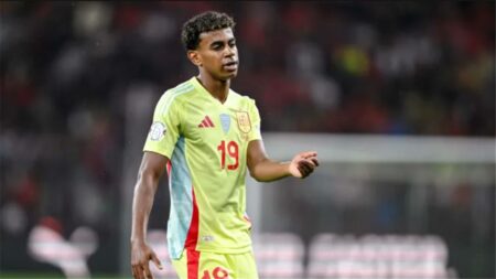 برشلونة يرد على الاتحاد الإسباني في أزمة لامين يامال