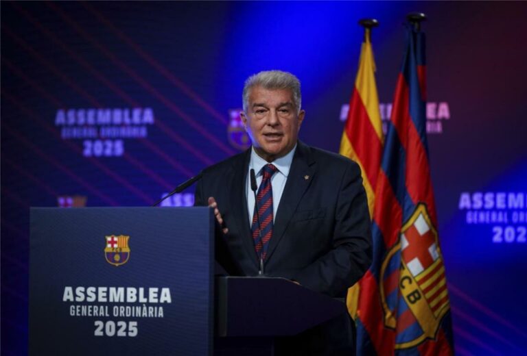 لابورتا: برشلونة منزل ميسي لأنه فخرنا.. وعلاقتنا مع ريال مدريد متوترة لابورتا: برشلونة منزل ميسي لأنه فخرنا.. وعلاقتنا مع ريال مدريد متوترة