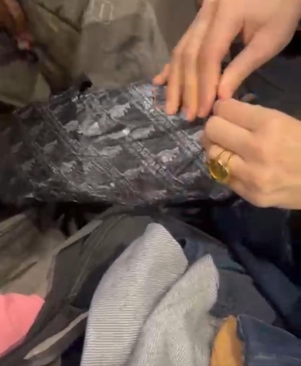 جمارك مطار القاهرة تتصدى لهجمات مهربي المخدرات بضبط 20 كيلو مجددًا