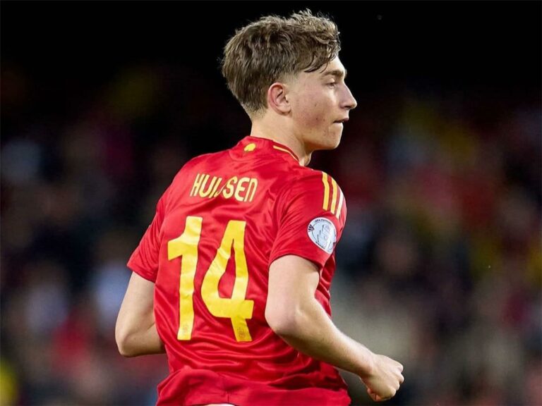 دين هويسن مهدد بالاستبعاد من معسكر إسبانيا