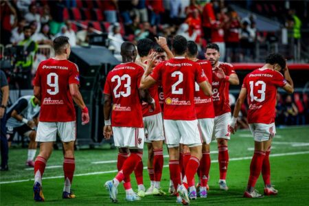 منها مركز غير متوقع.. الأهلي يضع خطة صفقاته في يناير