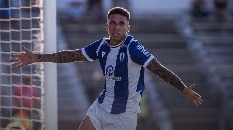 أول رد من هدف الأهلي الشتوي.. ماذا قال مهاجم جوفينتود الأوروجواياني لـ بطولات؟ أول رد من هدف الأهلي الشتوي.. ماذا قال مهاجم جوفينتود الأوروجواياني لـ بطولات؟