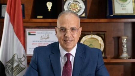 وزير الري يتابع تنفيذ مشروع إنشاء قاعدة معرفية للمنشآت الهيدروليكية فى مصر