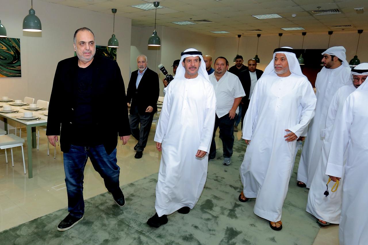 بالصور.. وليد دعبس يفتتح مقر مودرن سبورت الجديد في الإمارات