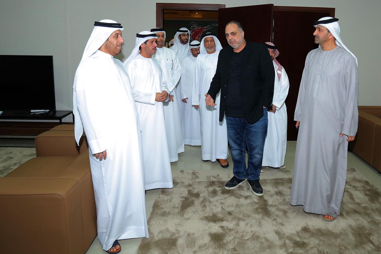 بالصور.. وليد دعبس يفتتح مقر مودرن سبورت الجديد في الإمارات